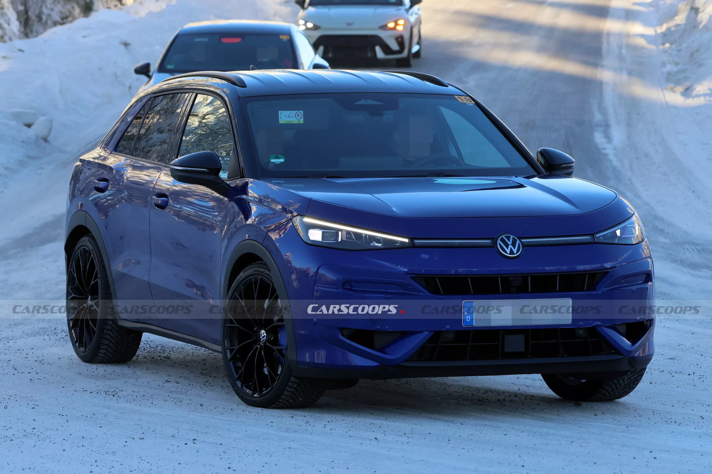 欧洲最畅销 SUV 化身“小钢炮”，大众探歌 T-Roc R 高性能版谍照曝光