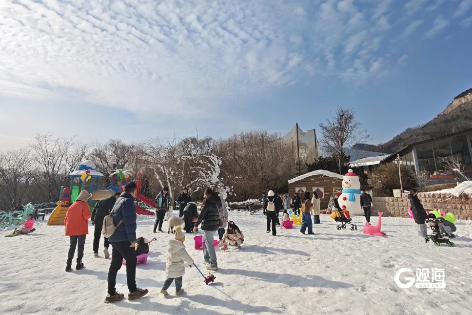 青岛世博园开启“春节欢乐模式”，戏雪嘉年华成“人气担当”