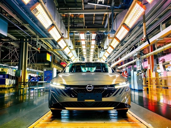 燃油家轿之王！全新一代日产轩逸上市：限时9.49万起