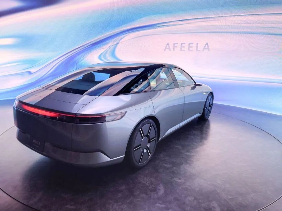 本田电动化战略全面收缩：连续亏损下暂停多项目，转向混动路线