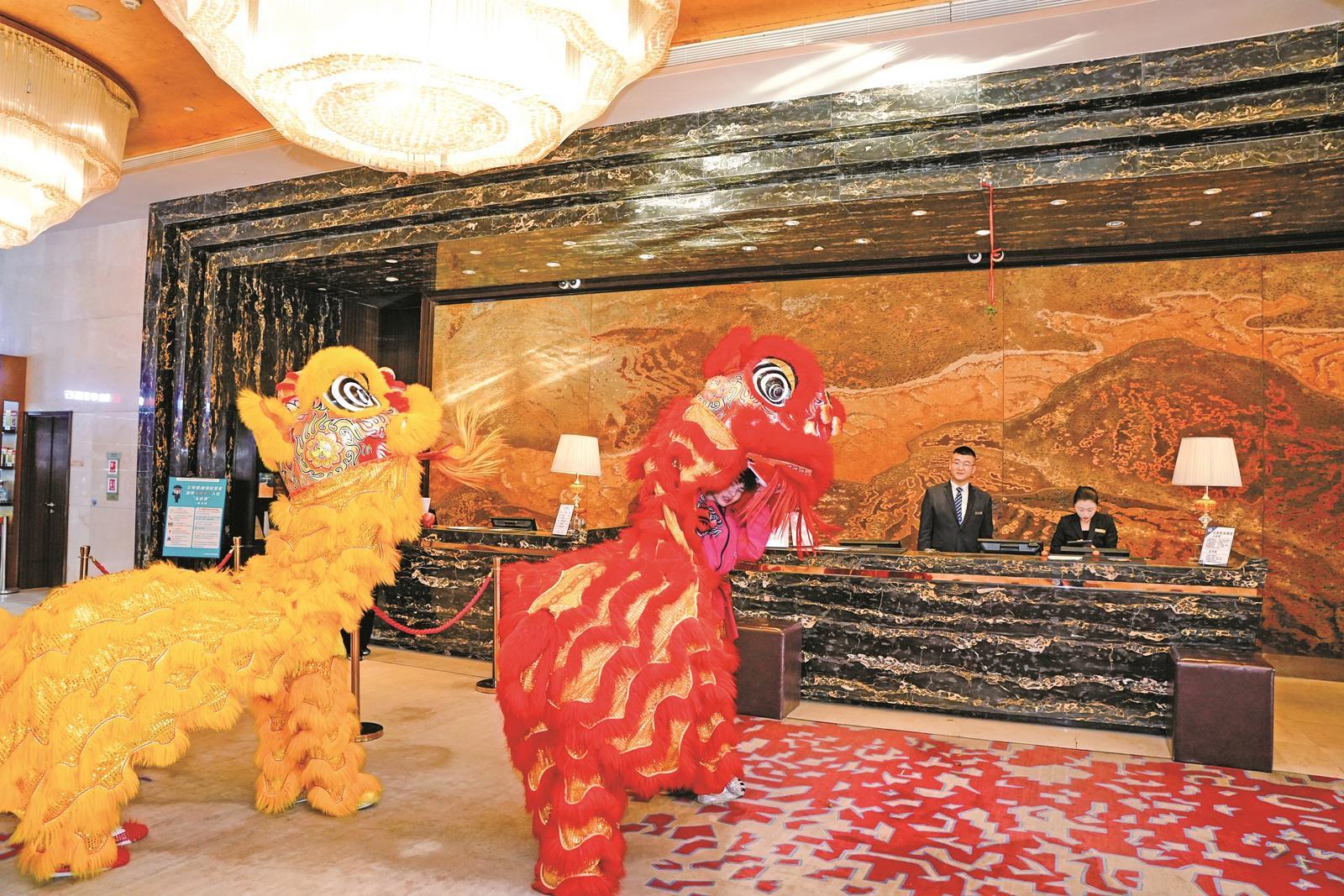 　　太原富力万达文华酒店祥狮贺岁 受访者 供图