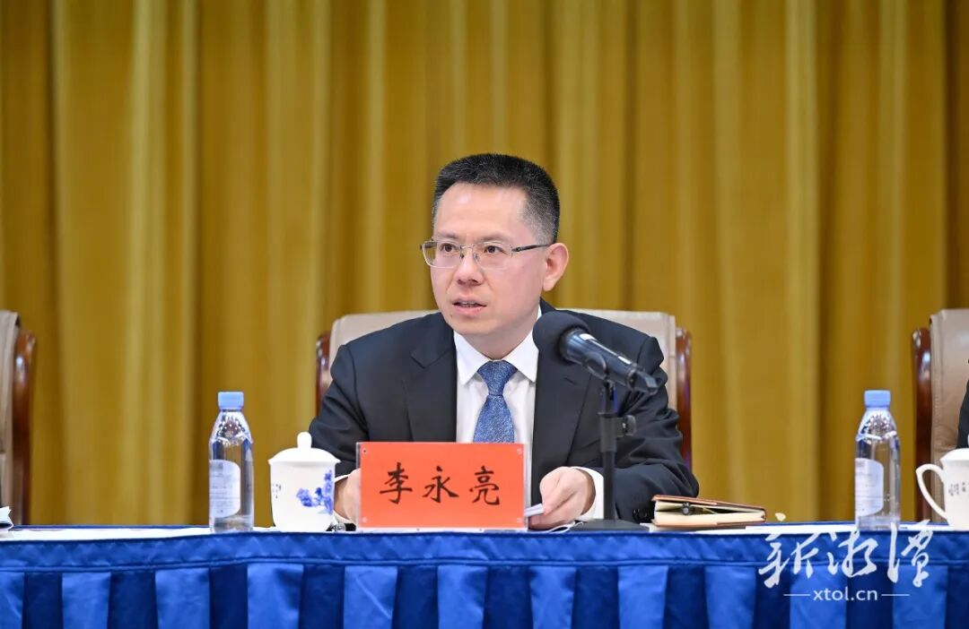 李永亮讲话。（全媒体记者 方阳 摄）