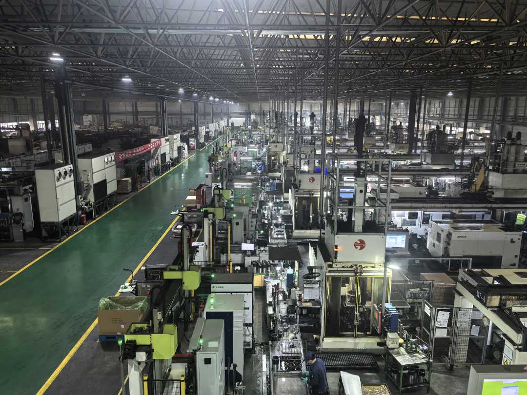 中原内配集团气缸套智能生产车间。孟轩摄