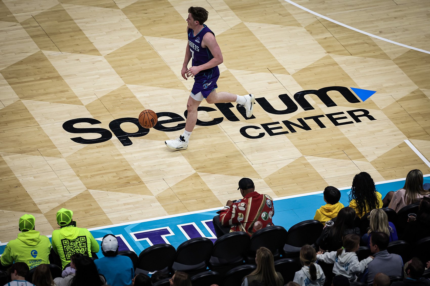 【菜鸟】克尼佩尔28分8三分&创历史新秀三分纪录 雷诺22分 VJ19分