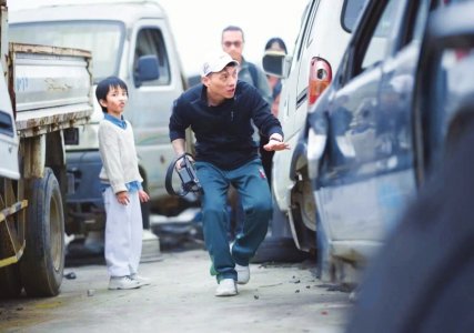 邓长城处女作《蝶影追踪》上线