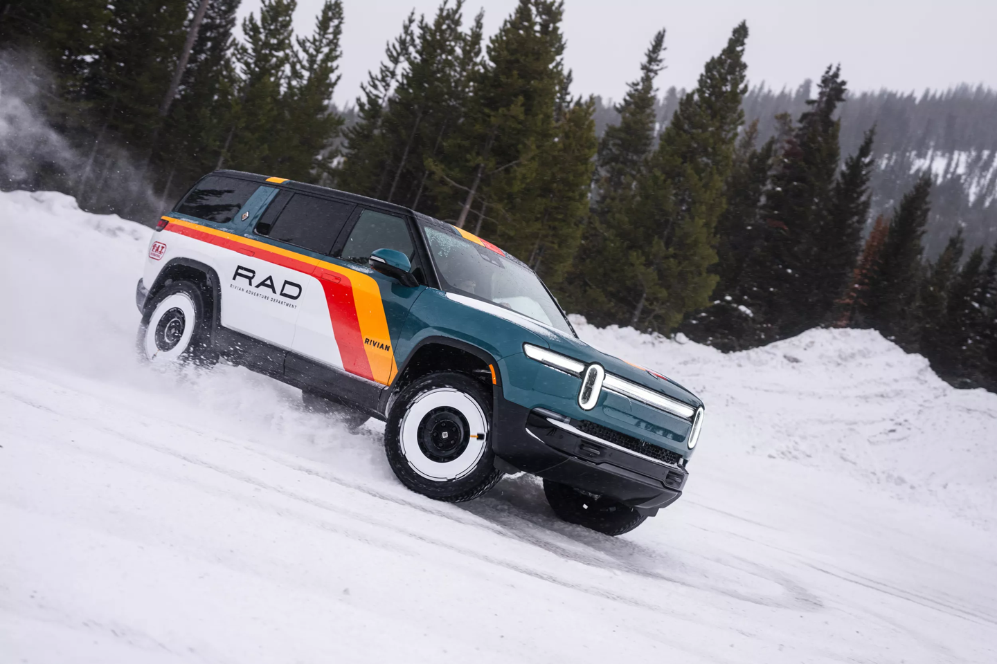 美国造车新势力 Rivian 官宣性能部门 RAD，探索自家车辆越野能力极限