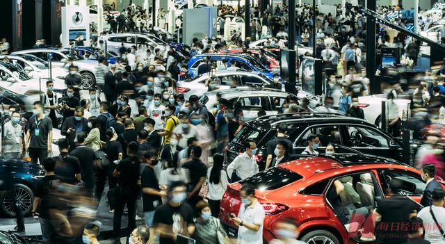 2 月车市迎结构性调整：吉利独破20万辆，比亚迪海外销量首超国内