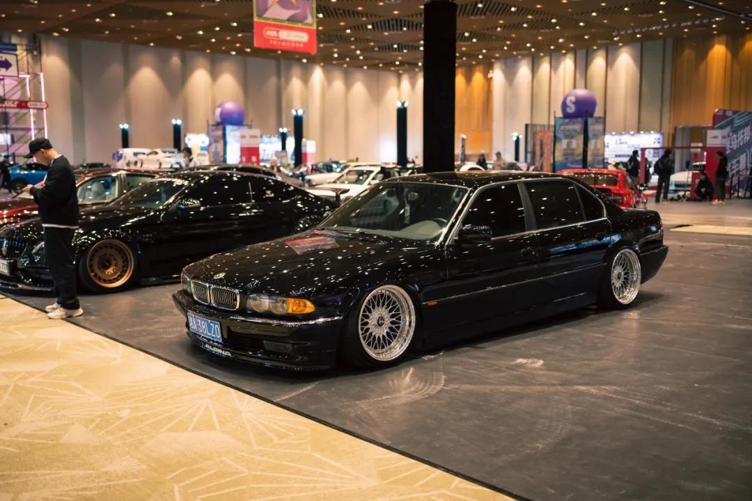 顶尖甄选官大曝光！在线 PICK 你的爱车！