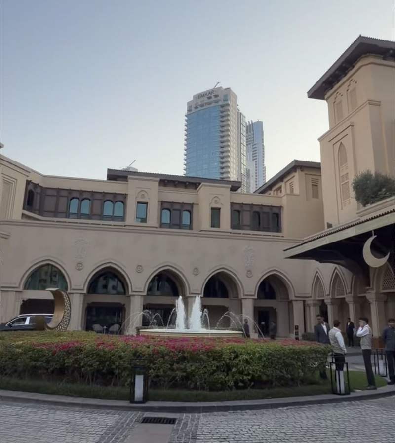 当地时间3月1日下午迪拜酒店外情况。受访者供图