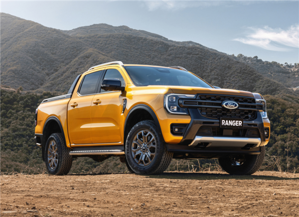 代表建议取消皮卡15年强制报废年限 纳入节假日高速免费范围