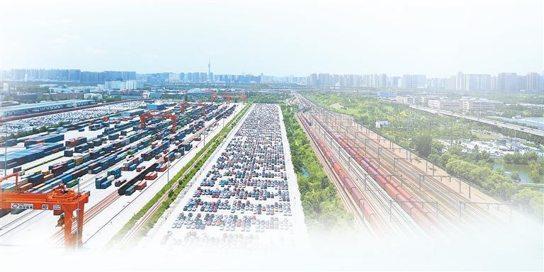 郑州国际陆港经开片区鸟瞰图 河南日报供图