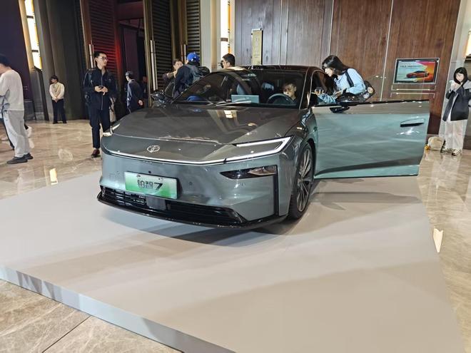 雷克萨斯的尺寸，卡罗拉的价格！广汽丰田D级纯电新车杀入16万元内区间