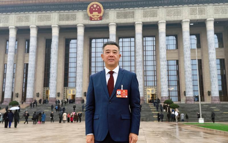 全国政协委员、尚品宅配集团董事长李连柱。受访者供图