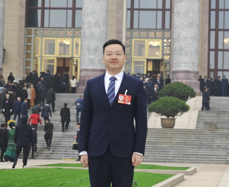 全国人大代表、古越龙山质量技术部部长李智慧。受访者供图