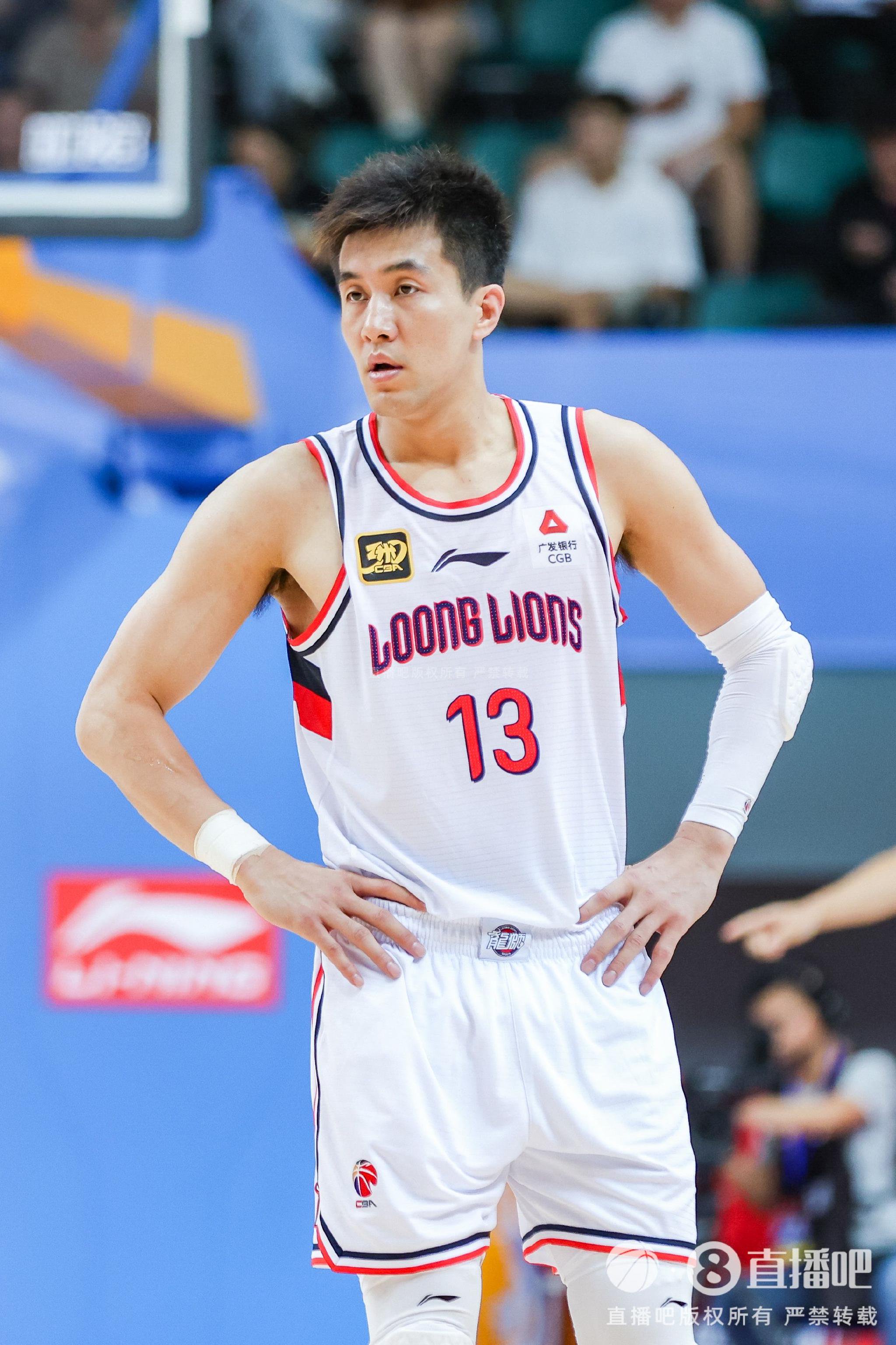 媒体人：郭艾伦想重回CBA赛场不容易 想起林书豪哭着说那句我完了