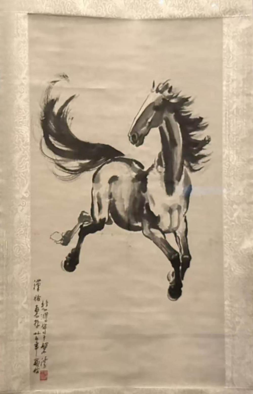 鲜衣怒马踏春去 龙马精神入画来