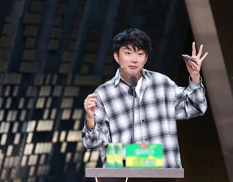 脱口秀演员小奇  本文图/《主咖和Ta的朋友们》