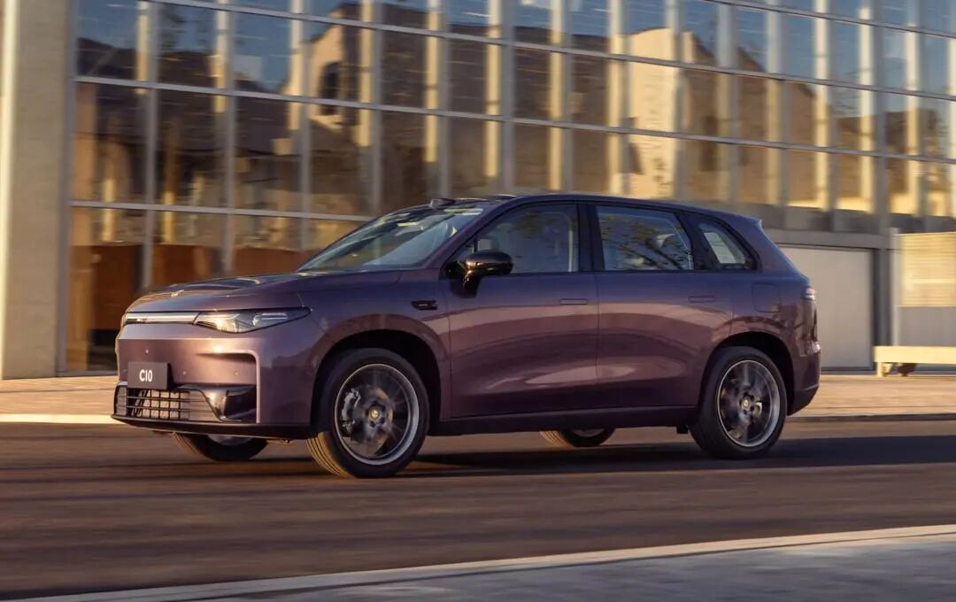 零跑C10：新势力销冠的性价比之道