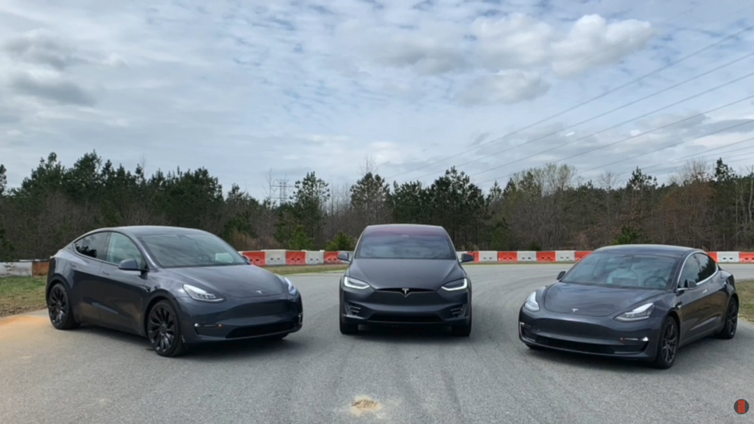 纯电保值王是谁？特斯拉 3 款车型霸榜 3 年保值率前三！