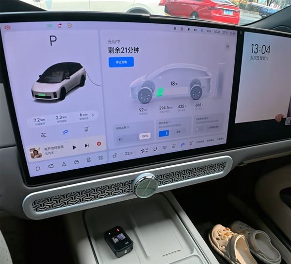 全网首台理想汽车实测比亚迪兆瓦闪充桩：73度电 31分钟充满