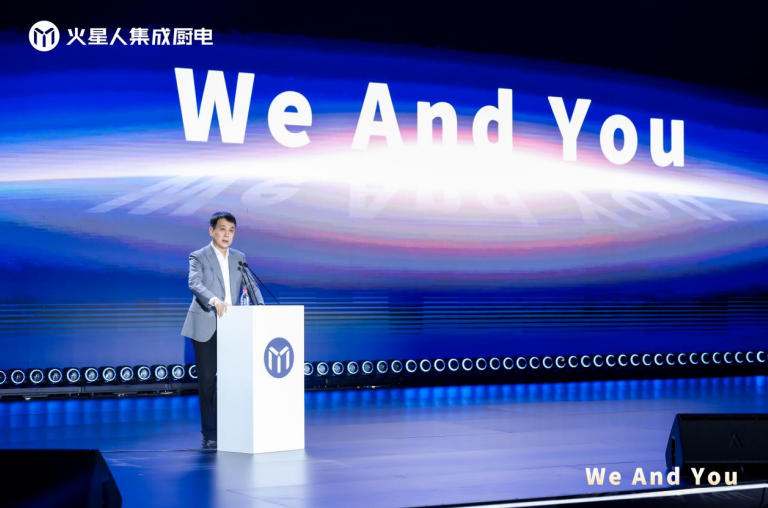 图/中国家用电器协会副理事长徐东生