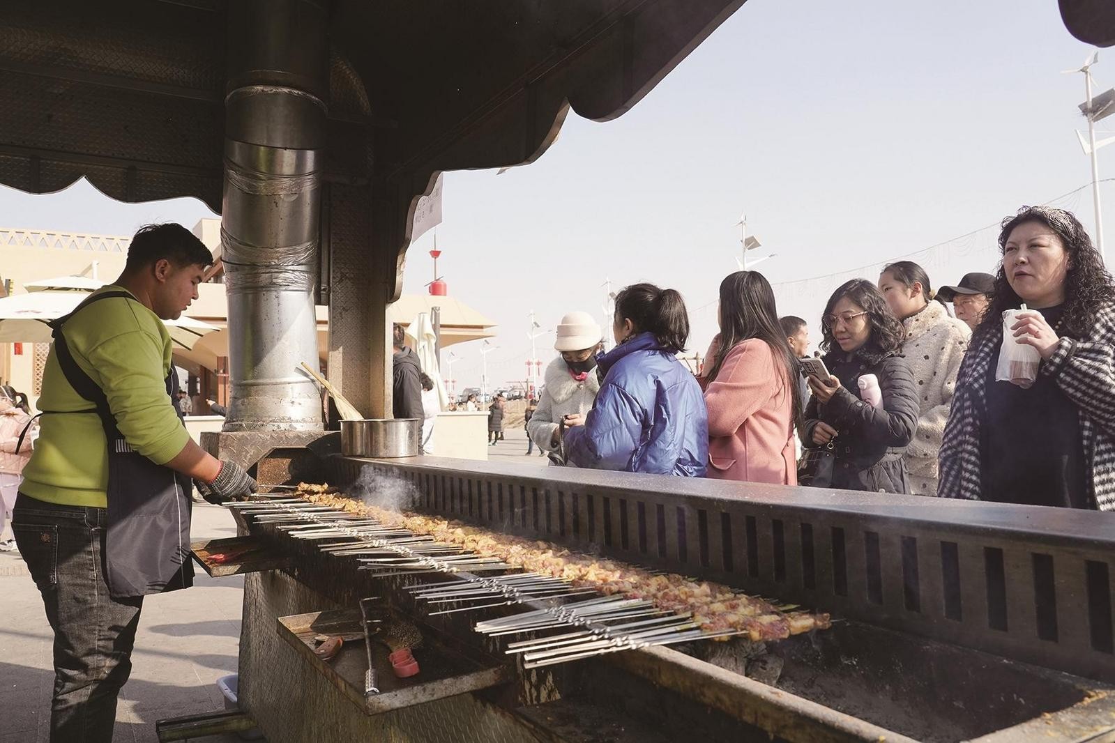 美食總是最吸引人。
