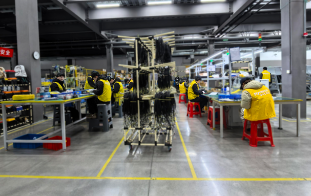 海目星常州厂区锂电设备产线现场。 图源：海目星