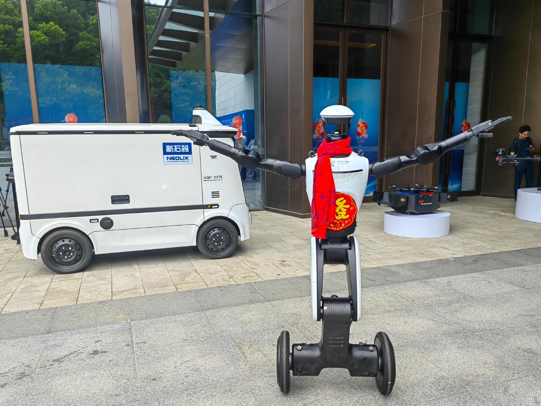 广汽人形机器人 界面新闻记者拍摄