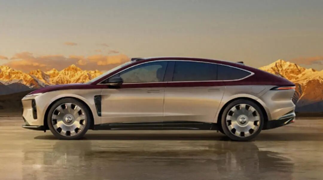 李斌：蔚来乐道firefly萤火虫通过三品牌联合SKY门店布局下沉市场