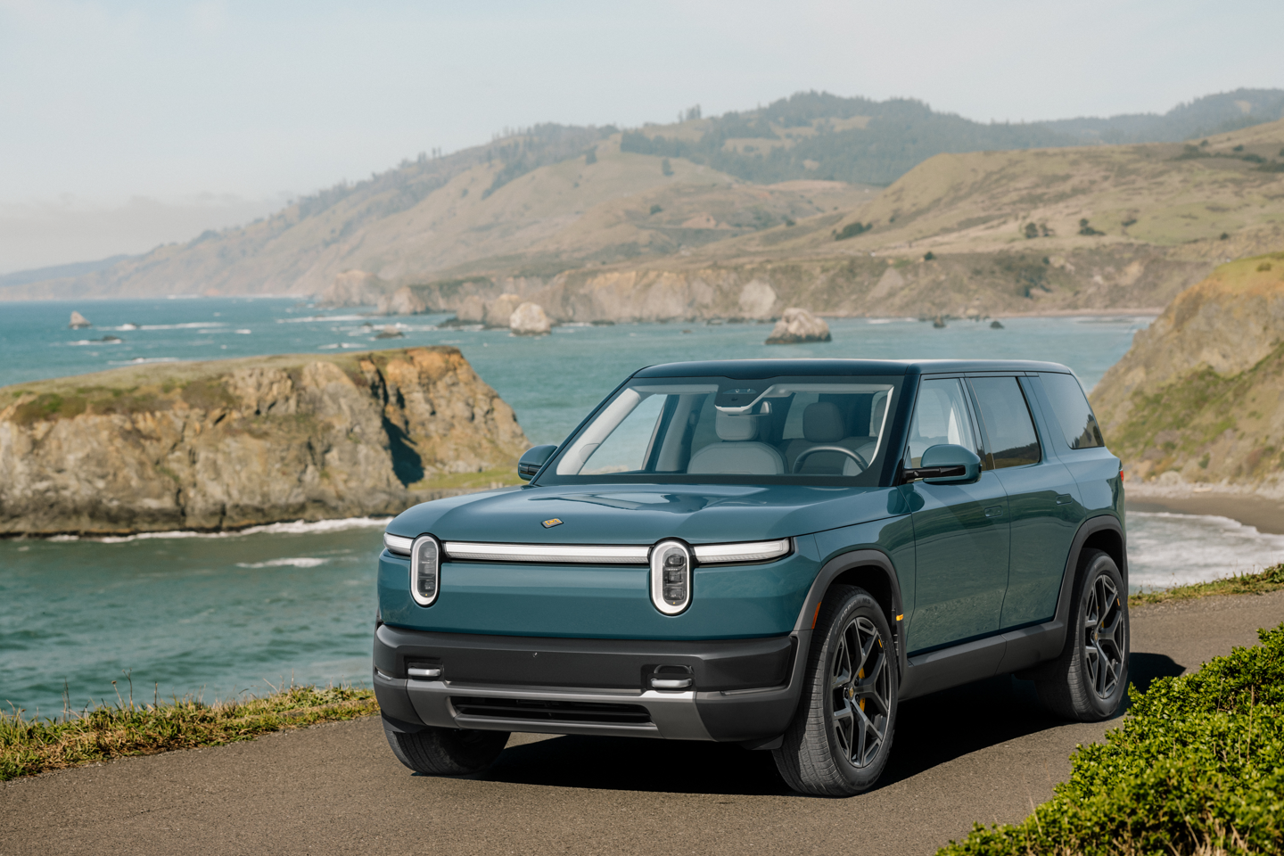 美国造车新势力 Rivian 新车 R2 上市：4.5 万美元起，最贵车型最先交付