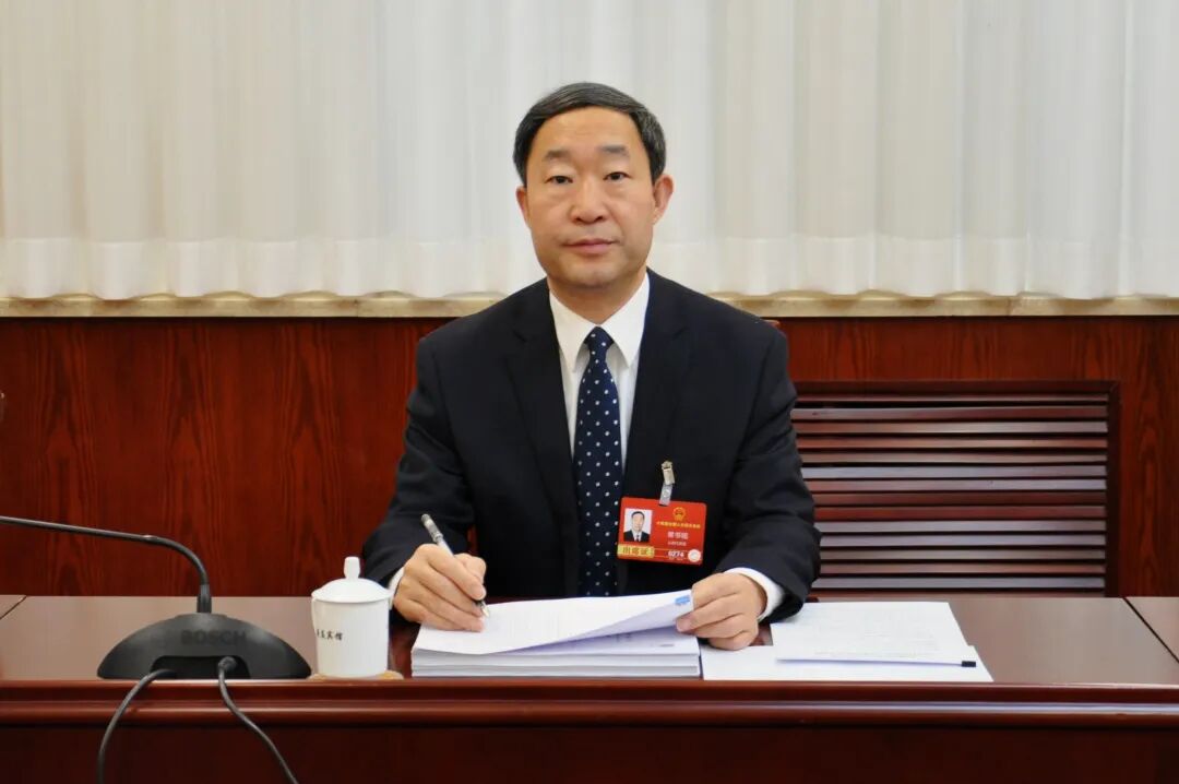 全国人大代表、山西省晋中市委书记常书铭。新华网 发