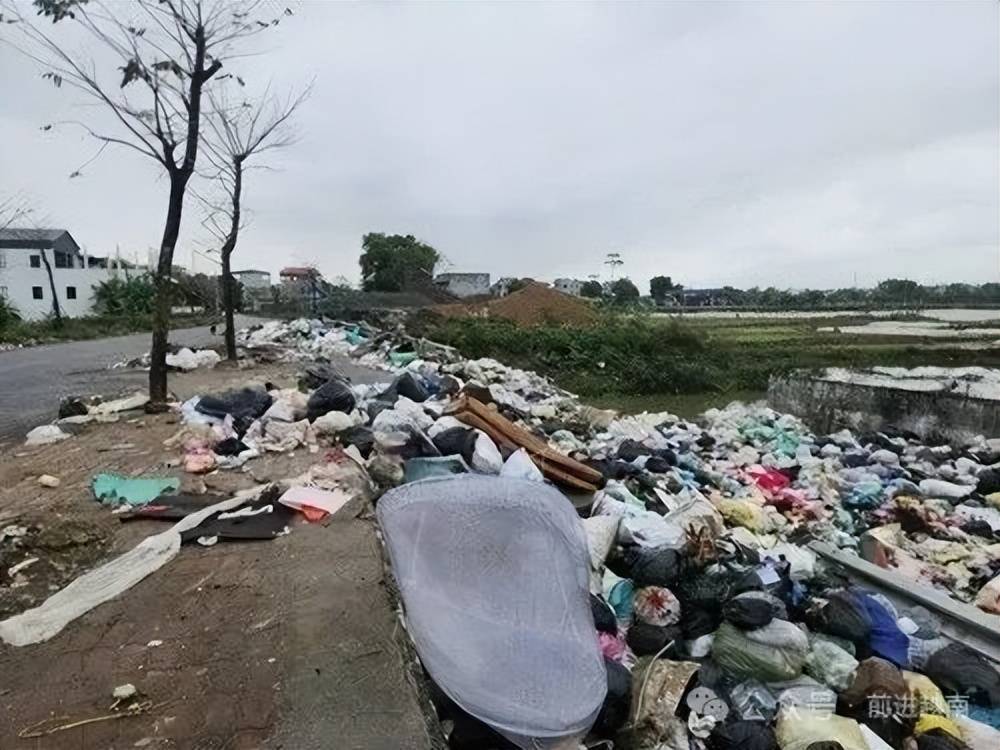 河内垃圾污染，图源：前进越南