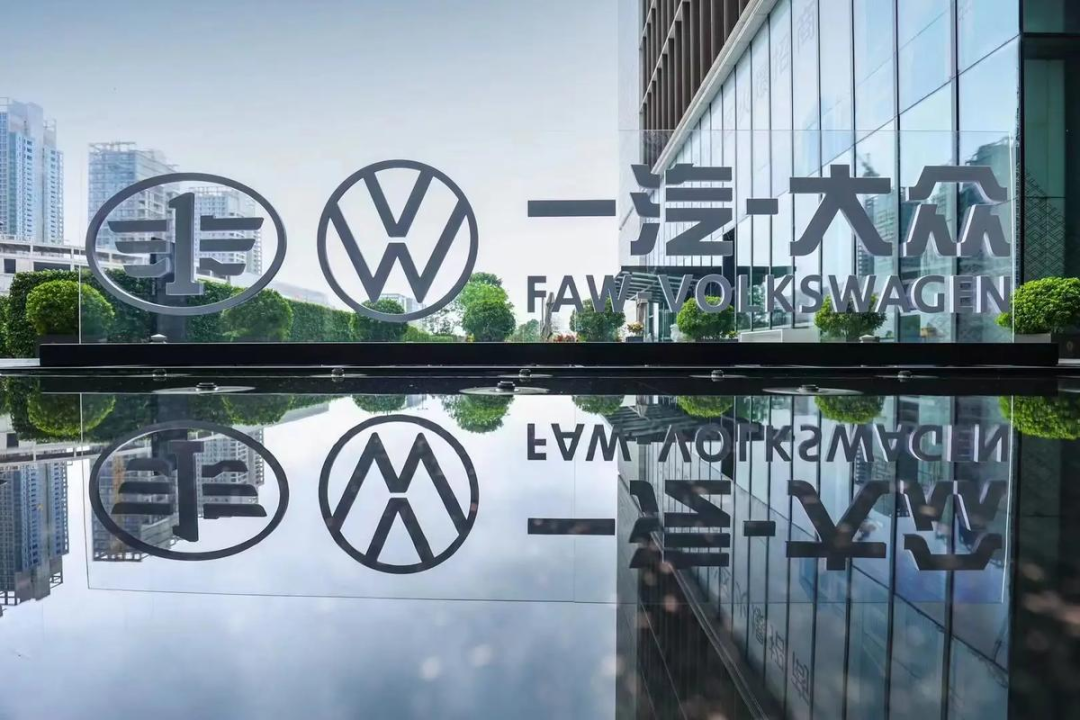 速腾20周年：一部国民家轿的成长史