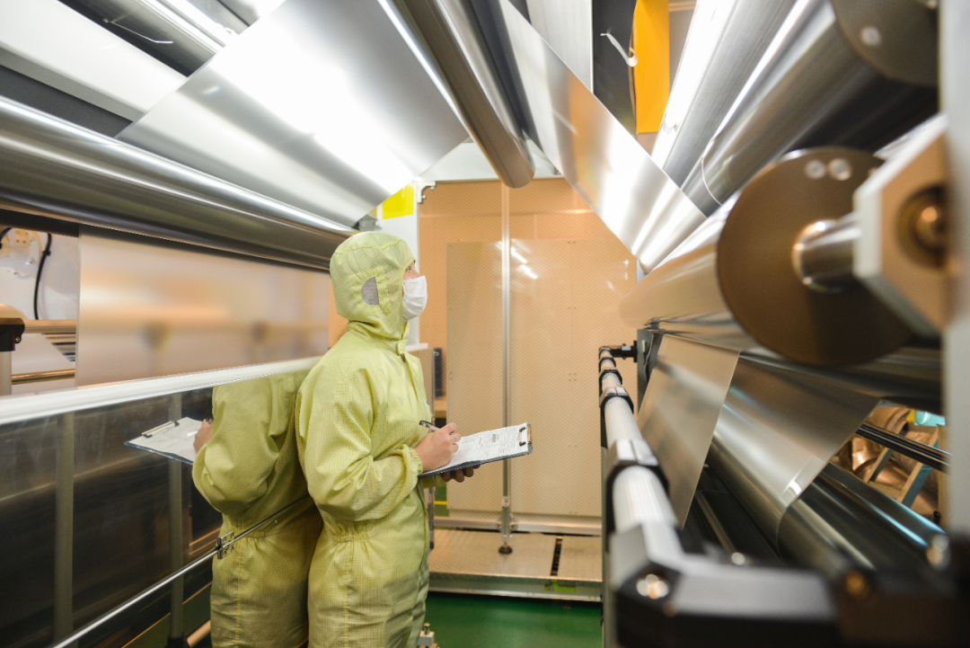 激智科技的光学膜材料。企业供图