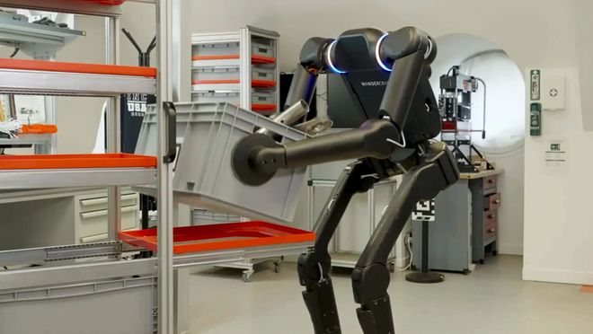 雷诺部署350台无头人形机器人：每天搬运数百次40kg重物不需休息