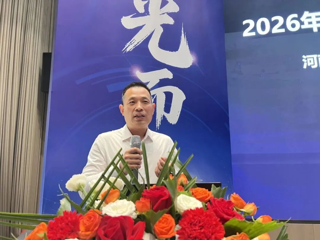 ▲河南木林森时代照明总经理 孙鹏