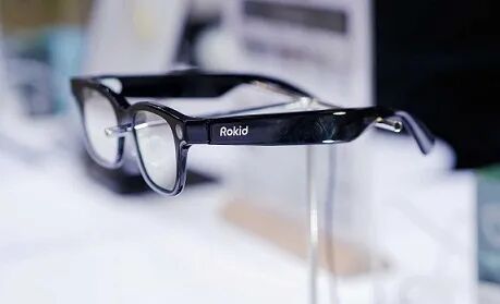 祝铭明稀释股权引 39 位股东，Rokid要抢 AI 眼镜第一股？​