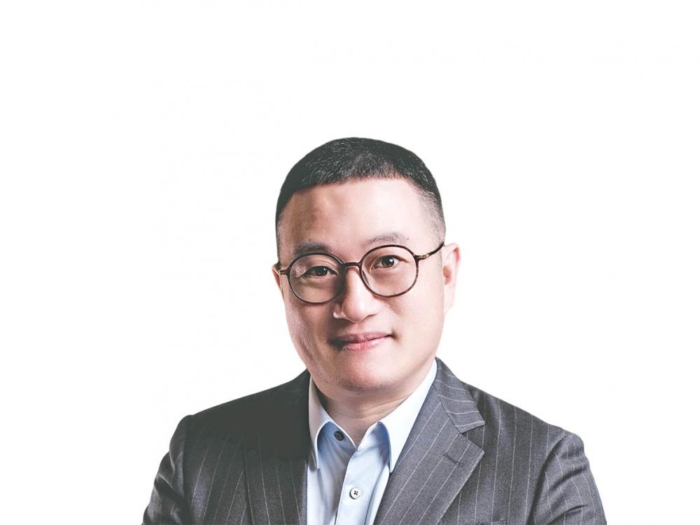 战火下的阿布扎比 “富人天堂”的镜像碎了吗？