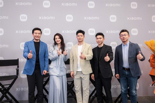 SU7跟舒淇苏炳添很有缘分！为何小米汽车请品牌代言人：雷军给答案