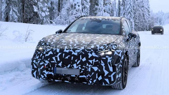 梅赛德斯-AMG首款纯电跨界SUV路测图曝光