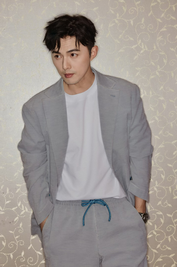 ▲叶祖新表示，努力让自己成为一个有质感的演员。