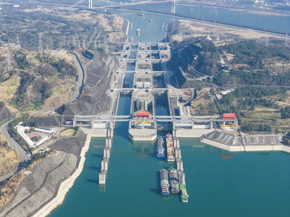 图片来源：新华社