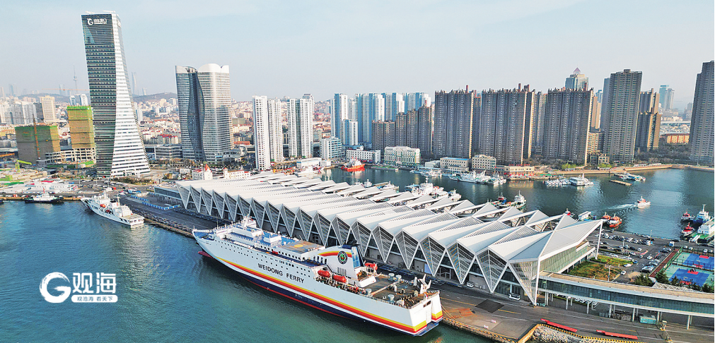 青岛国际邮轮港区打造滨海休闲娱乐新地标。 王 雷 摄