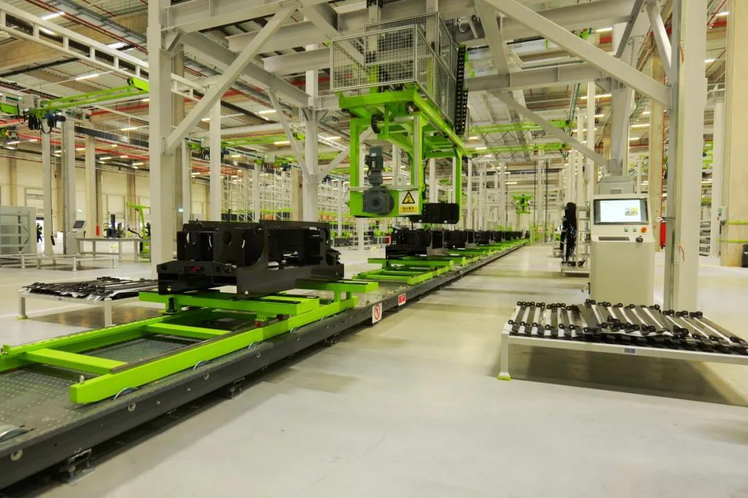 ▲中联重科智能高机匈牙利工厂智能产线一景