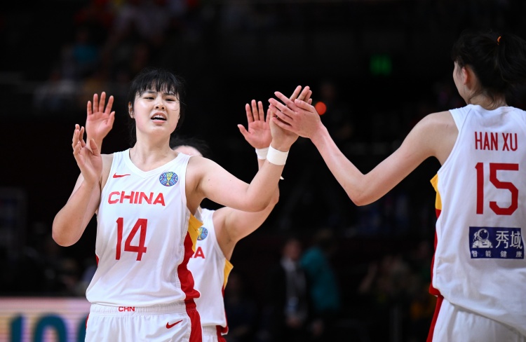 直播吧：李月汝+韩旭都想继续挑战WNBA