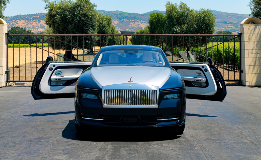 劳斯莱斯、本田也不干了！全球车厂纷纷放弃纯电计划，行业损失750亿美元