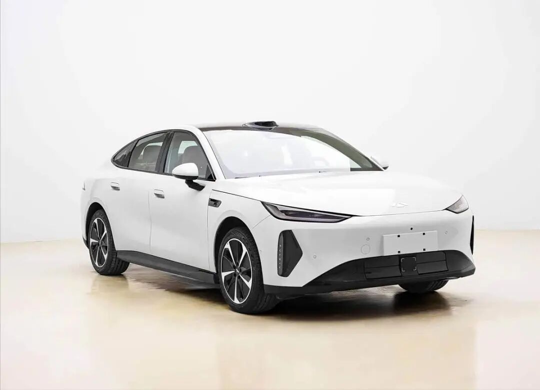 奇瑞风云A9纯电版：14万级市场的“降维打击”新物种