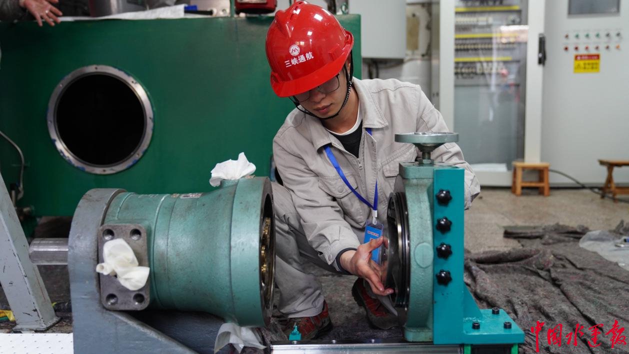 ������Ա����ʹ��������ά����װ���³� ��