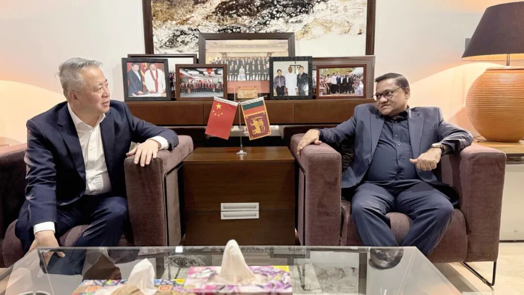 滑动查看更多图片