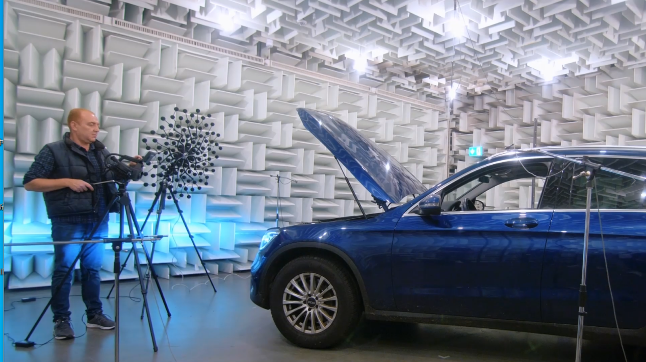 工程师采用105通道声阵列对车辆声源进行定位